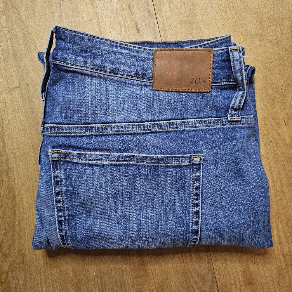 J. Crew Curvy Vintage Straight Stretch Medium Wash Cotton Denim Jean Size 33